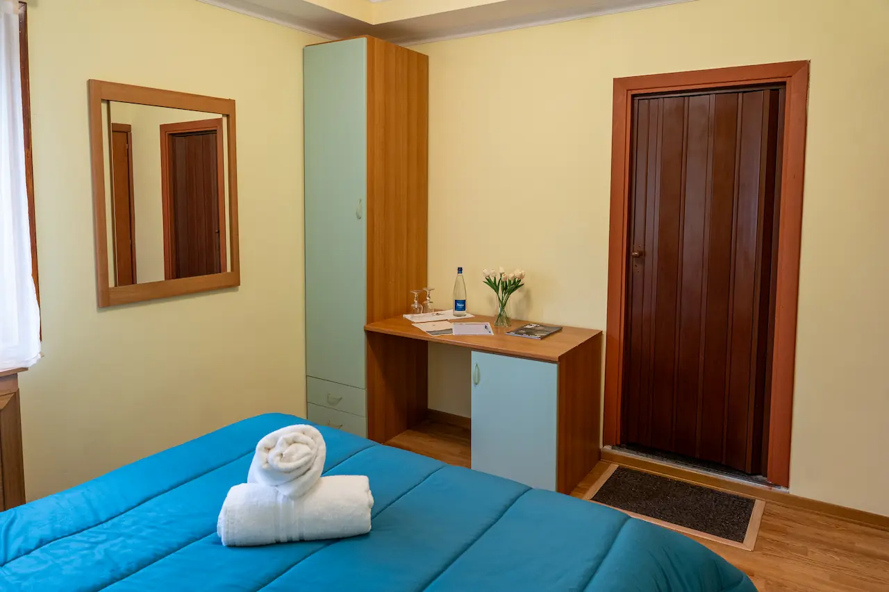 Hotel Avernum Relais vista Lago d’Averno a Pozzuoli